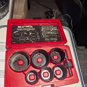 Red and Black Hole Saw Set